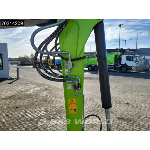 2024 زووم ليون ZE35GU-45675303