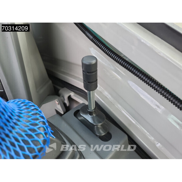 2024 زووم ليون ZE35GU-45675335