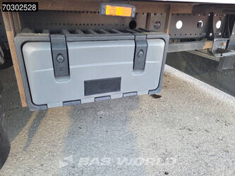 2020-moslein-others-45675355