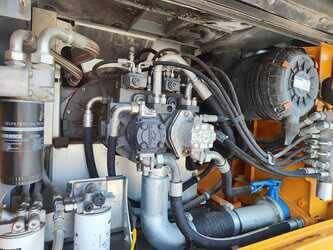 2015-liebherr-r920-45682863