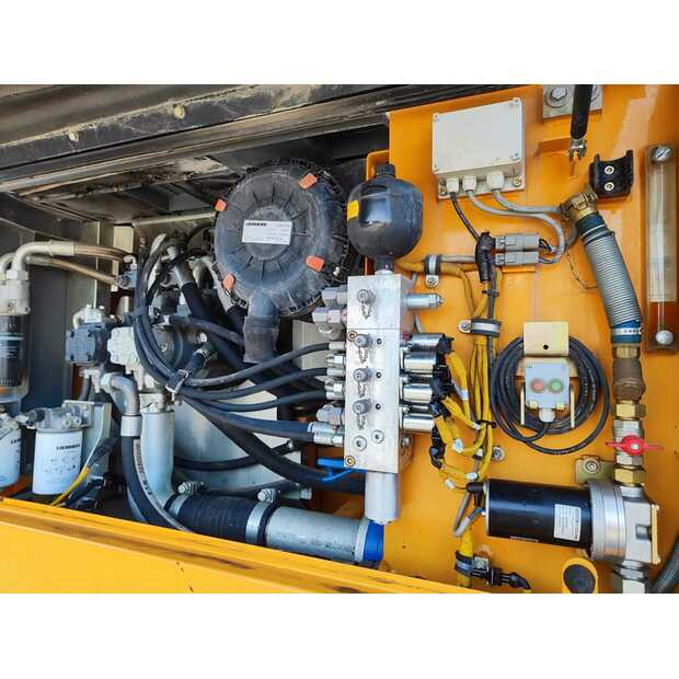 2015 Liebherr R920-45682865