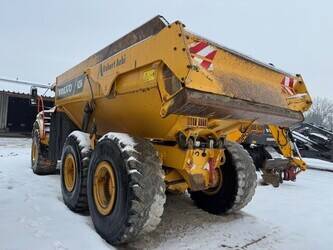 صورة ل شاحنات 2019 فولفو A25G للبيع في إستونيا