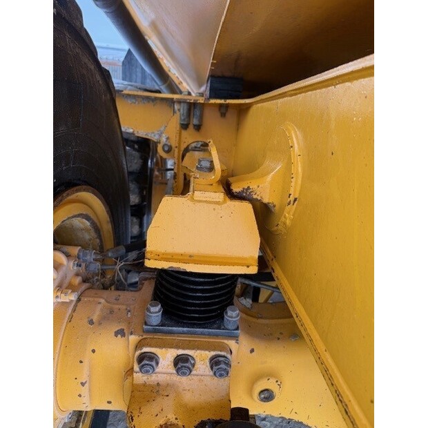 2019 فولفو A25G-45682876