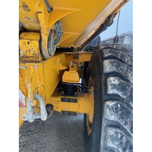 2018 فولفو A25G-45682893