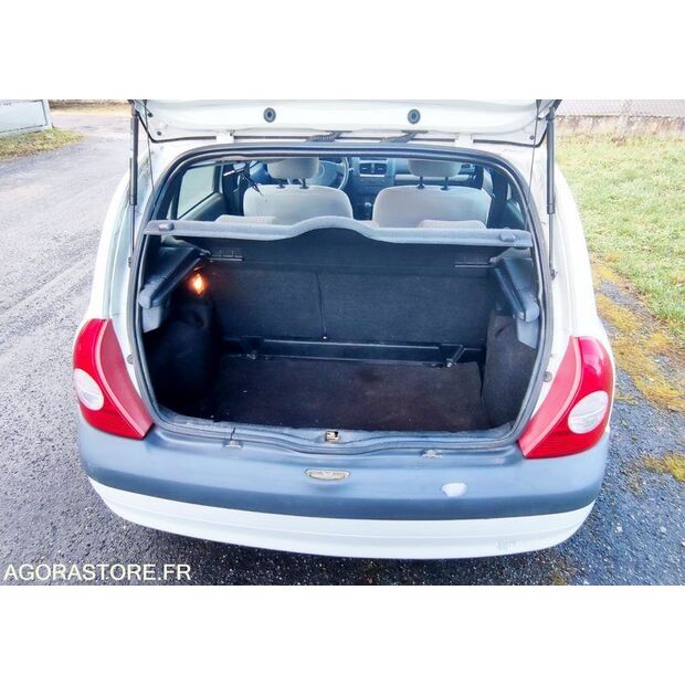 2005 Renault Clio-45688512