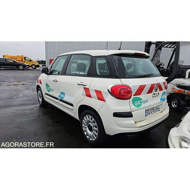 2017 Fiat 500-45688583