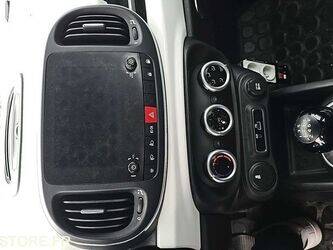 2017-fiat-500-1426427-45688586