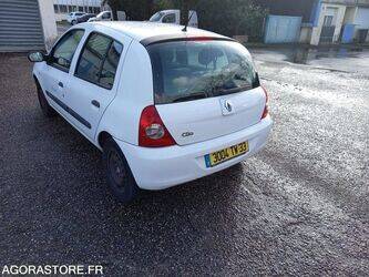 2007-renault-clio-1426428-45688598