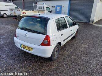 2007-renault-clio-1426428-45688599
