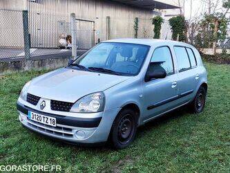 صورة ل سيارات 2005 رينو Clio