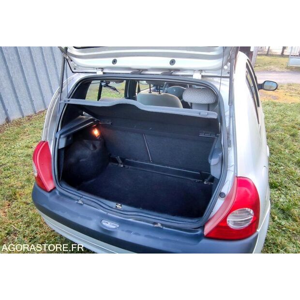 2005 Renault Clio-45688609