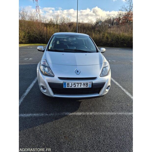 2011 Renault Clio-45688708