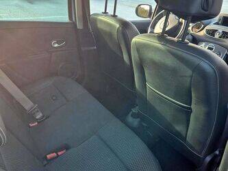 2011-renault-clio-1426439-45688715