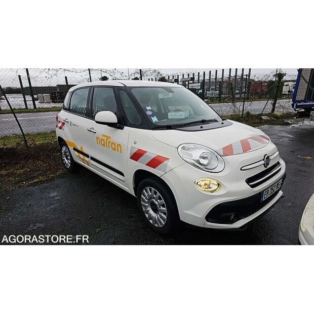 2017 Fiat 500-45688735