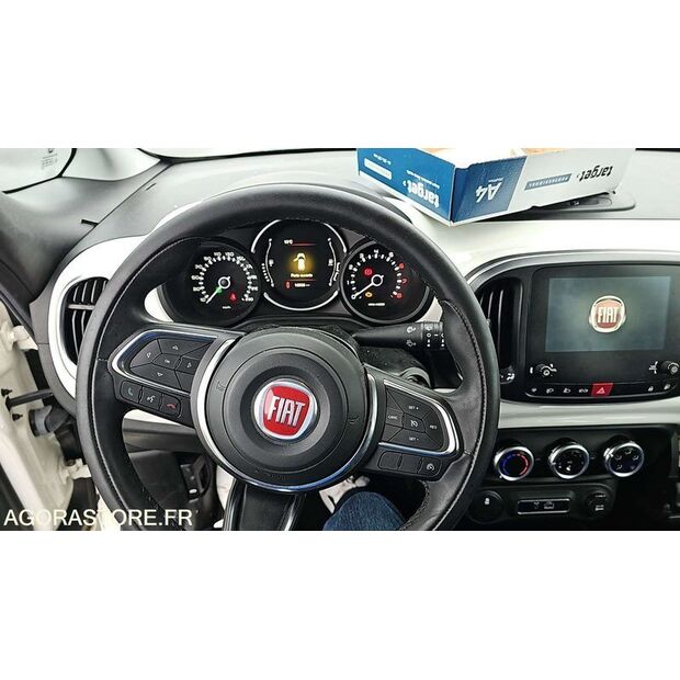 2017 Fiat 500-45688737