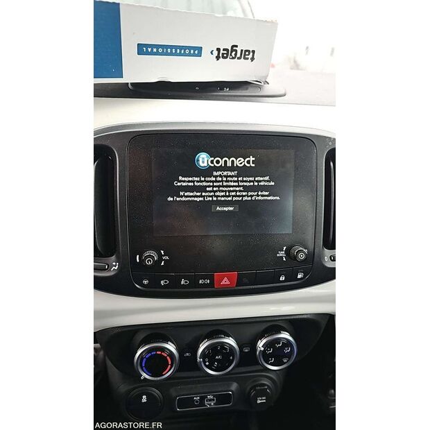 2017 Fiat 500-45688740