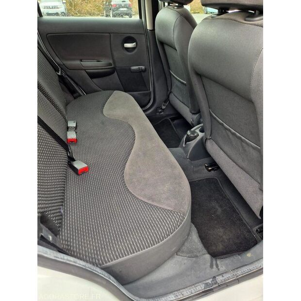 2009 سيتروين C3-45688796