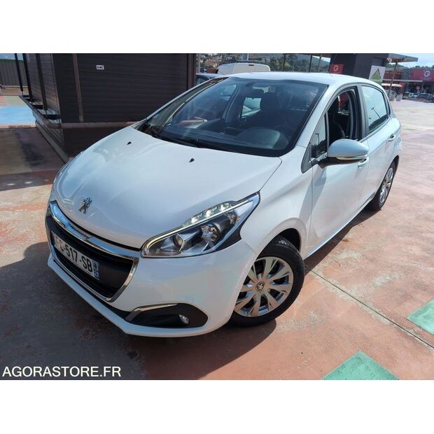 2018 بيجو 208-45688929