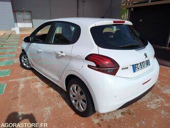 2018-peugeot-208-1426460-45688932