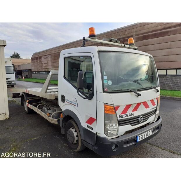 2008 نيسان Cabstar-45688937