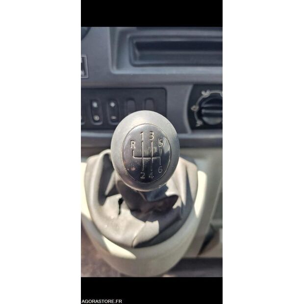 2005 Renault Mascott-45688993