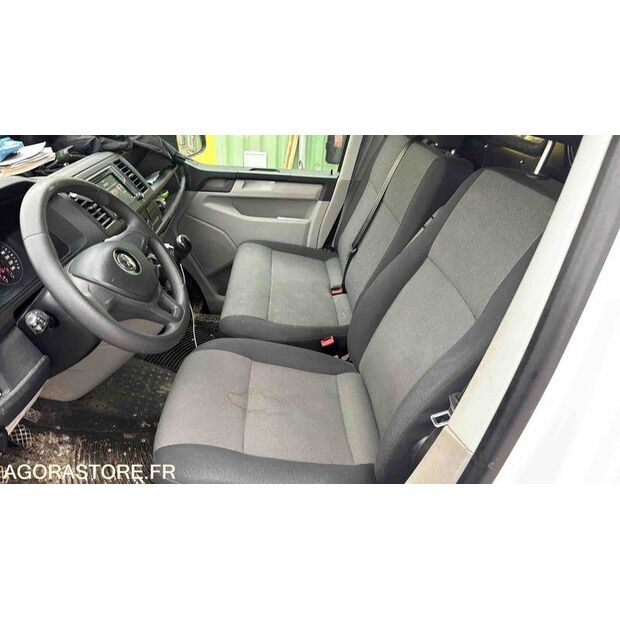 2013 Renault Clio-45689076