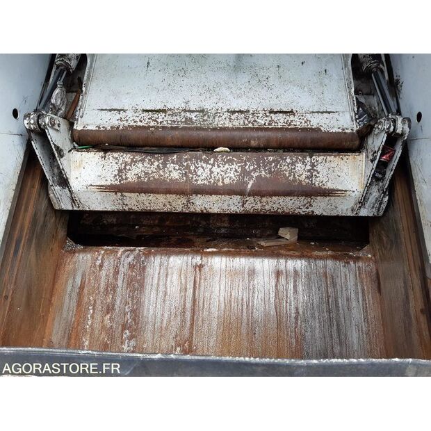 2013 مرسيدس بنز 2533-45689112