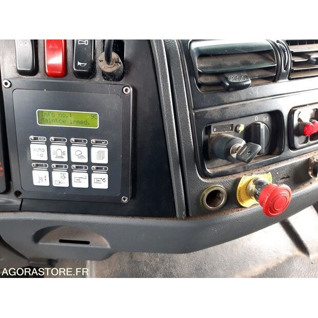 2013 مرسيدس بنز 2533-45689115