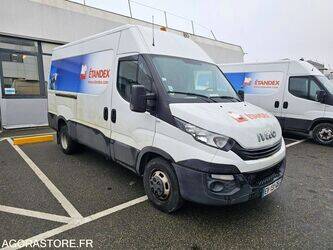 2018-iveco-35c18-45689184