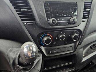 2018-iveco-35c18-45689192