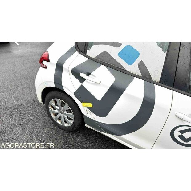 2019 Peugeot 208-45689223