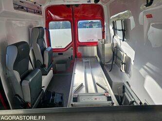 2013-renault-master-1426475-45689251