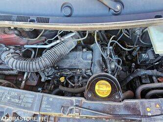 2013-renault-master-1426475-45689253