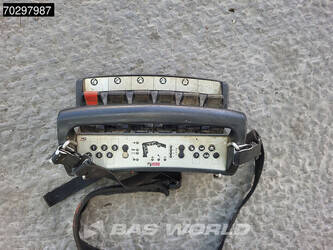 2012-renault-premium-430-1325710-45689600