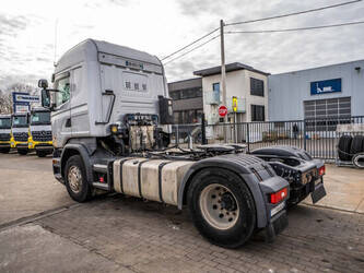 2015-scania-r520-1426487-45689691