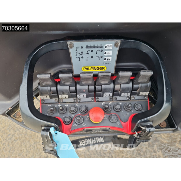 2015 رينو C280-45689816