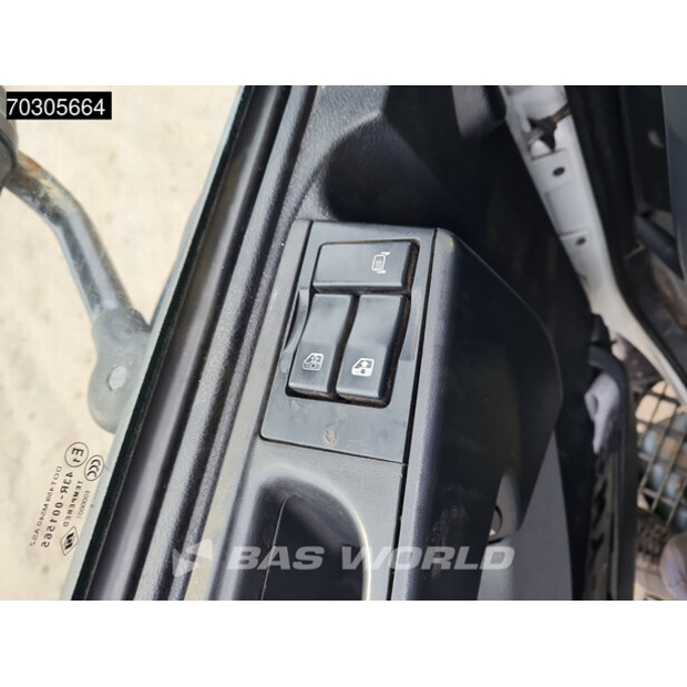 2015 رينو C280-45689835