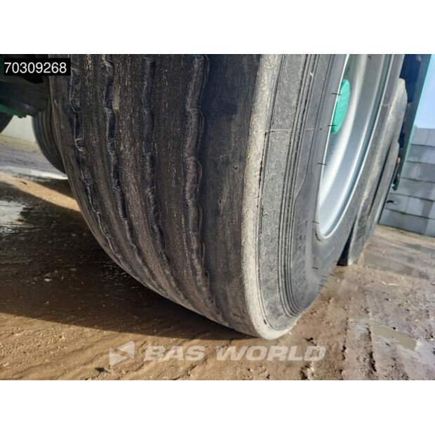 2009 جورينفاجن DRO-14-27-45690324