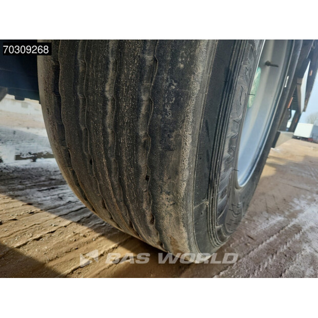 2009 جورينفاجن DRO-14-27-45690329