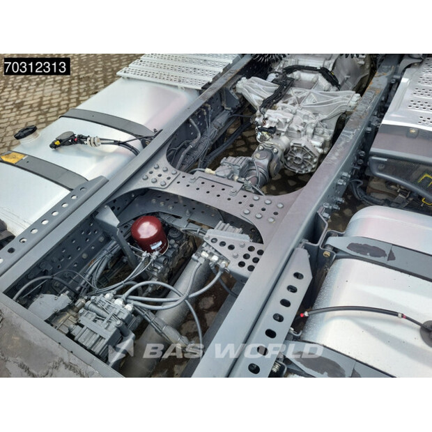 2022 مرسيدس بنز Actros 1842-45690500