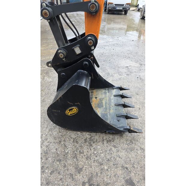 2024 Doosan DX85R-45690621