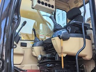 2023-caterpillar-330bl-1426522-45690738