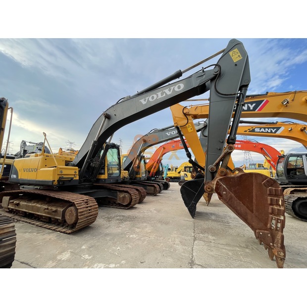 2023 Volvo EC210BLC-45690779