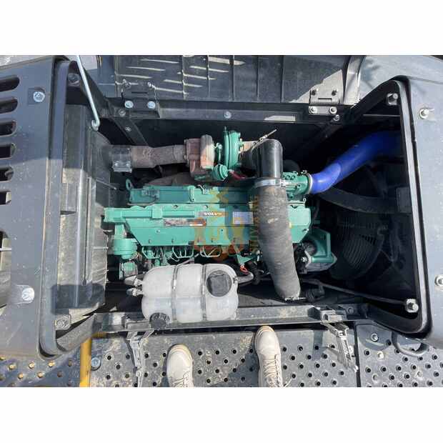 2022 فولفو EC290BLC-45690802