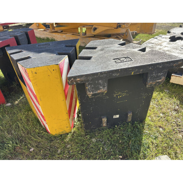 2018 GROVE GMK 4100L-1-45690869