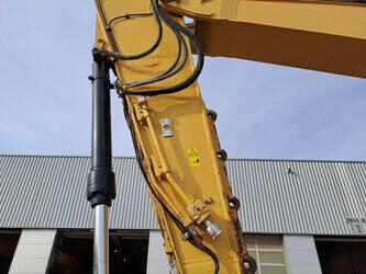 2016-caterpillar-335f-lcr-45690917