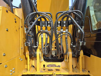 2016-caterpillar-335f-lcr-45690922