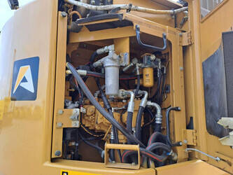 2016-caterpillar-335f-lcr-45690936