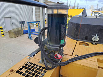 2016-caterpillar-335f-lcr-45690938