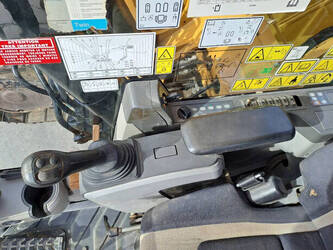 2016-caterpillar-335f-lcr-45690946